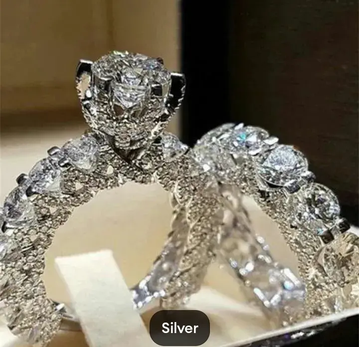 Trendy Glassy        Two Pieces Shinny Cubic Zircon Ring    