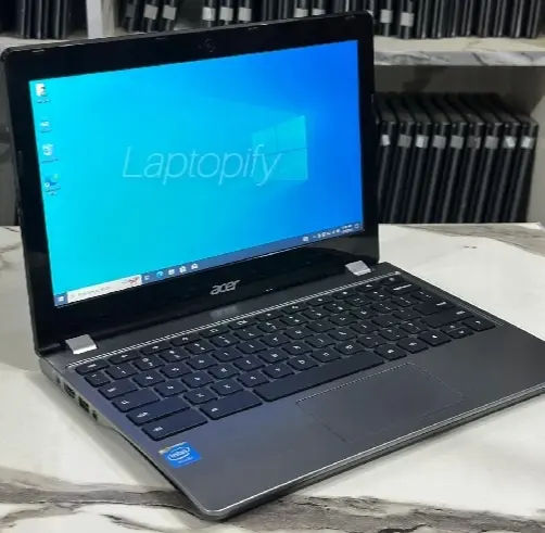 Acer 5 Gan laptop 4 gb ram 128 gb ssd windows